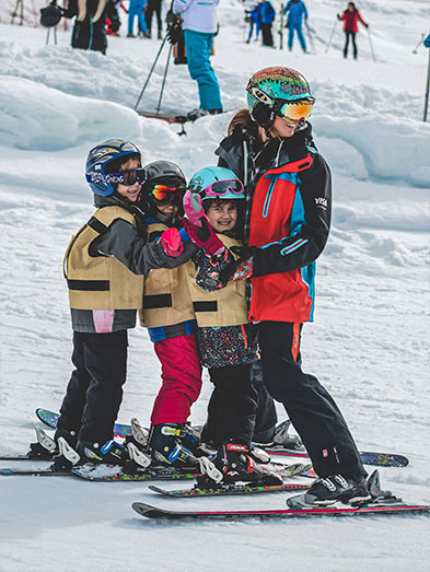 Grupo ski instructor